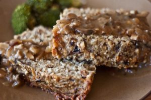 Vegetarian meatloaf with mushrooms