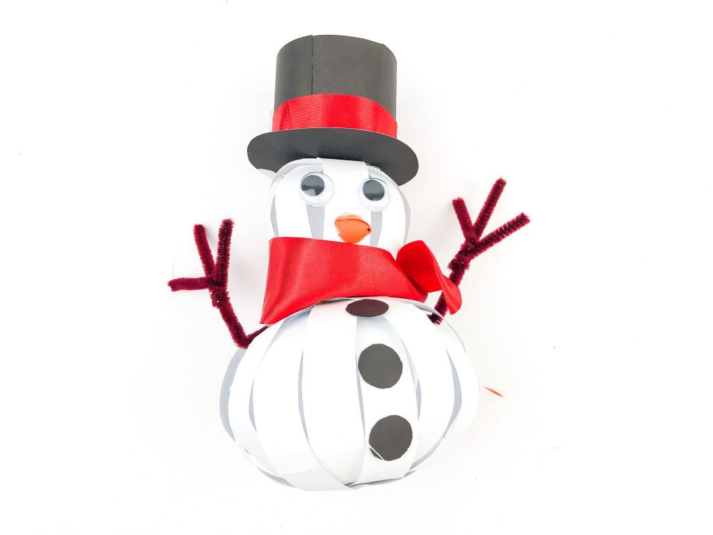 Finished paper snowman craft